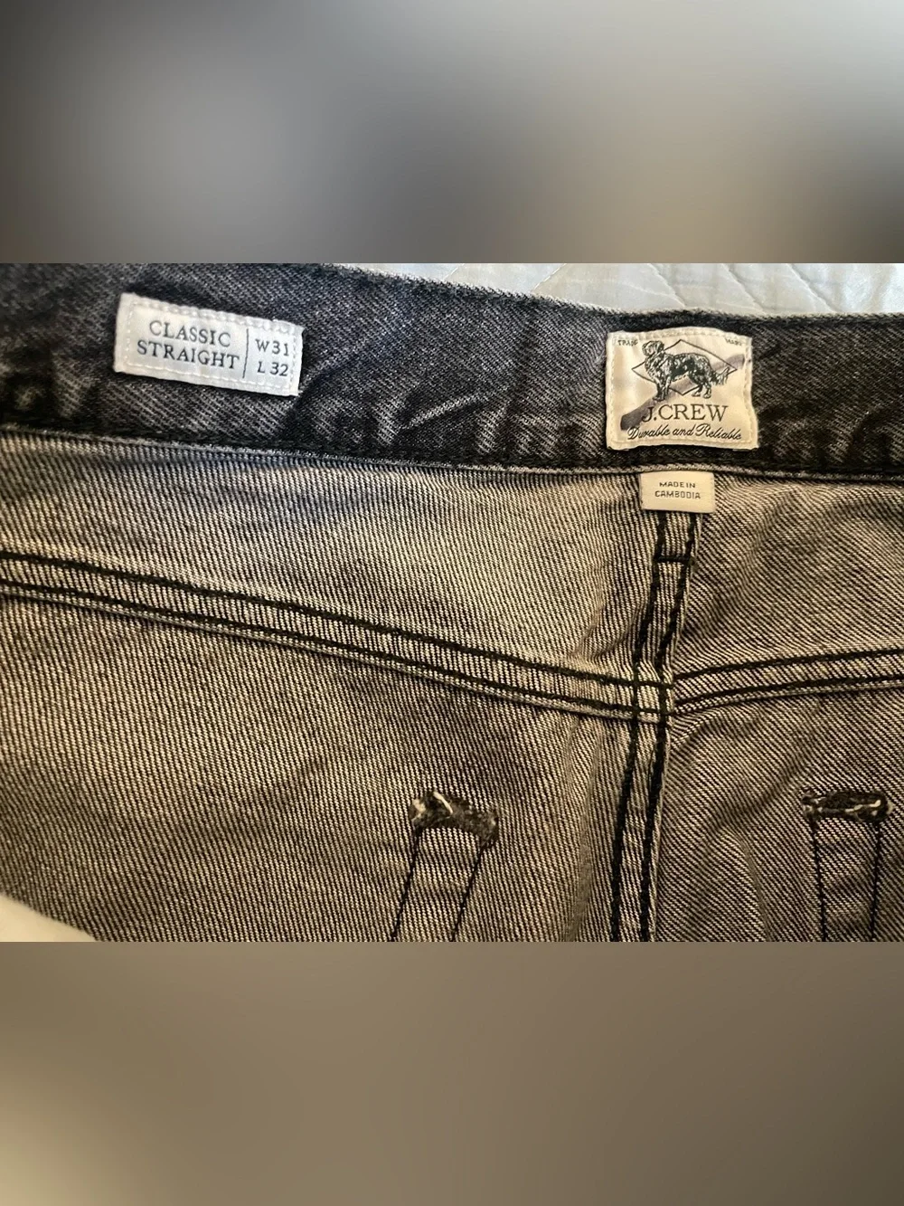 J CREW Classic Straight jean in faded black wash Size 31 $168 CM286